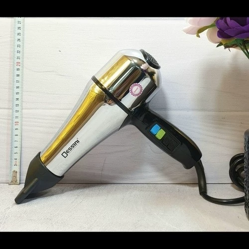 سشوار حرفه ای دسینی مدل KD2828 با باد سرد و متمرکز کننده