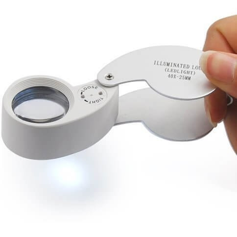 ذره بین تاشو چراغدار مدل MG21011 ۴۰X