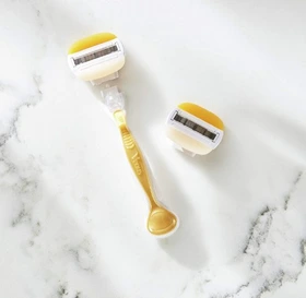 تیغ یدک زنانه ژیلت ونوس مدل Olay Plus بسته ۴ عددی ۵ لبه