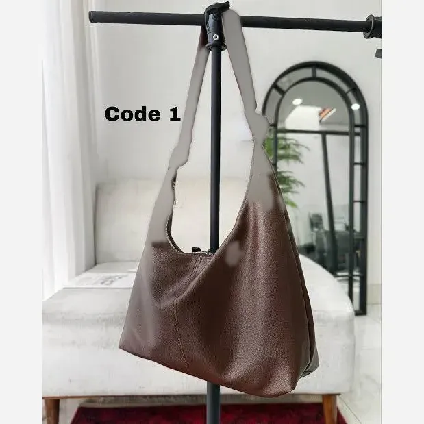 کیف دوشی زنانه چرمی بند گره ای مدل سبک و جادار ابعاد 30 در 40 سانتی متر