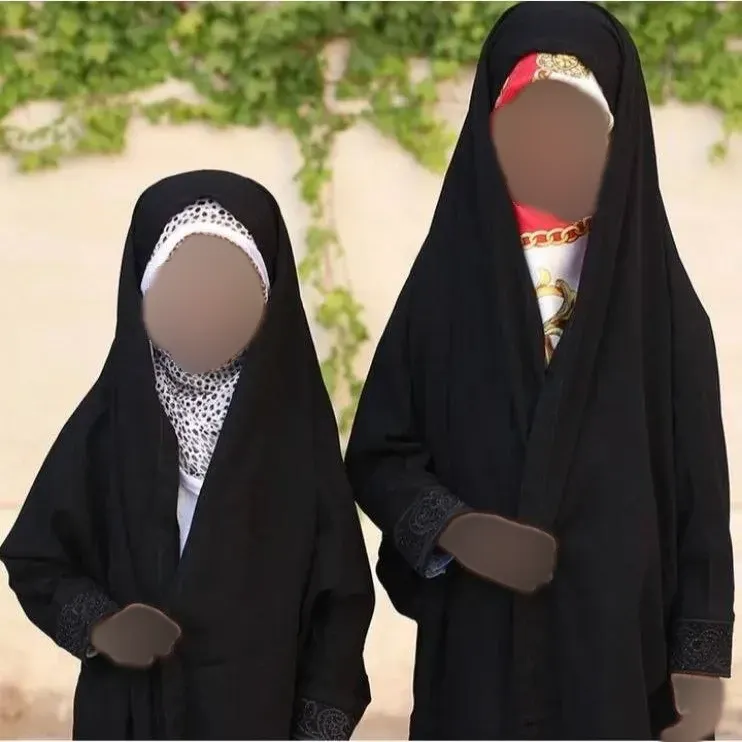 چادر دانشجویی دخترانه مشکی جنس کرپ حریرالاسود سایز قد 130 تا 145