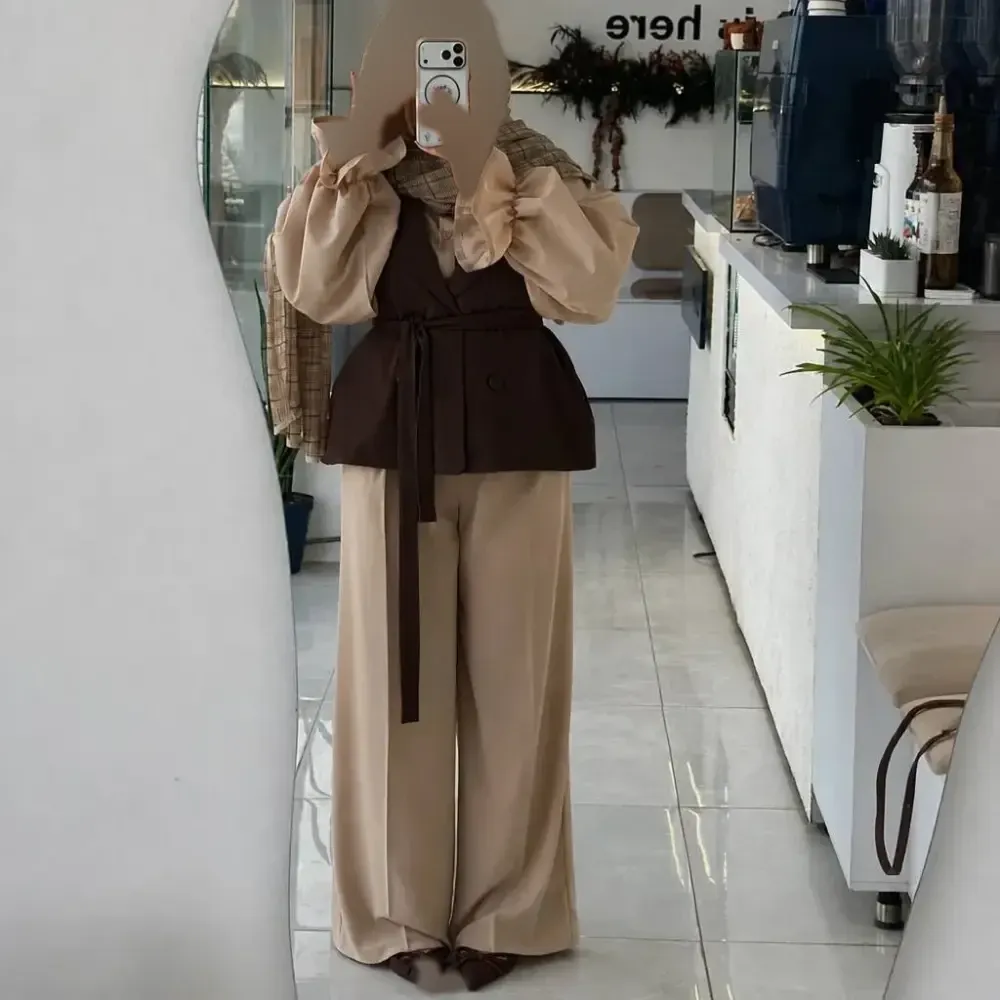 ست سه تیکه زنانه مدل روژین جنس مازراتی شامل وست شومیز و شلوار پیله دار