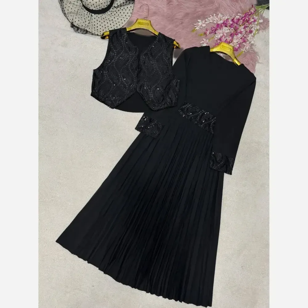 شومیز طرح دار الهام جنس پنبه زارا درجه یک شاین دار فری سایز