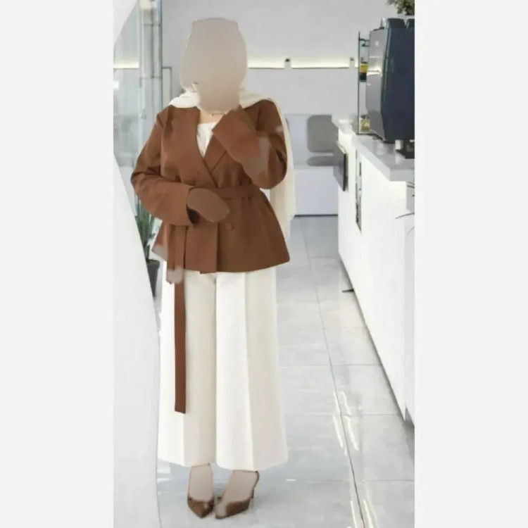 ست سه تیکه کت و جلیقه و شلوار جنس مازراتی رنگ بندی متنوع سایز فری تا 48