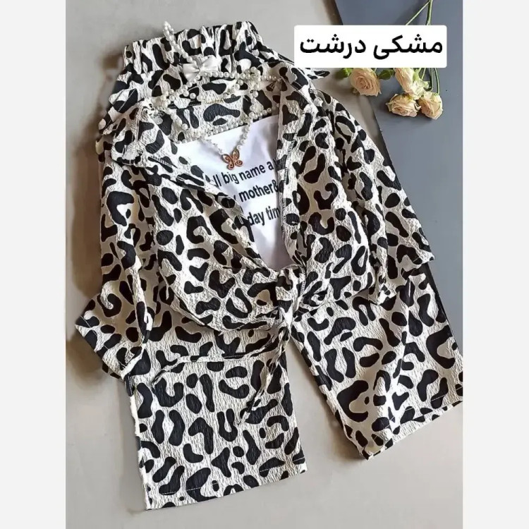 ست سه تیکه دخترانه شومیز گره ای تاپ و شلوار نیم بگ طرح پلنگی