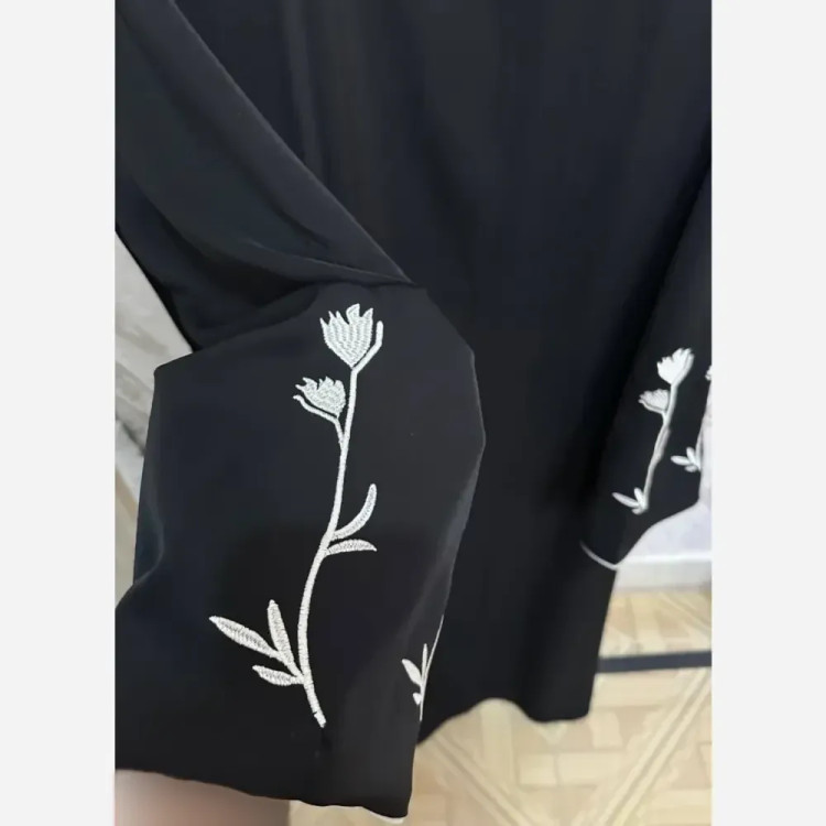 عبا گلدوزی هانا جنس الیزه جت بلک مشکی فری سایز
