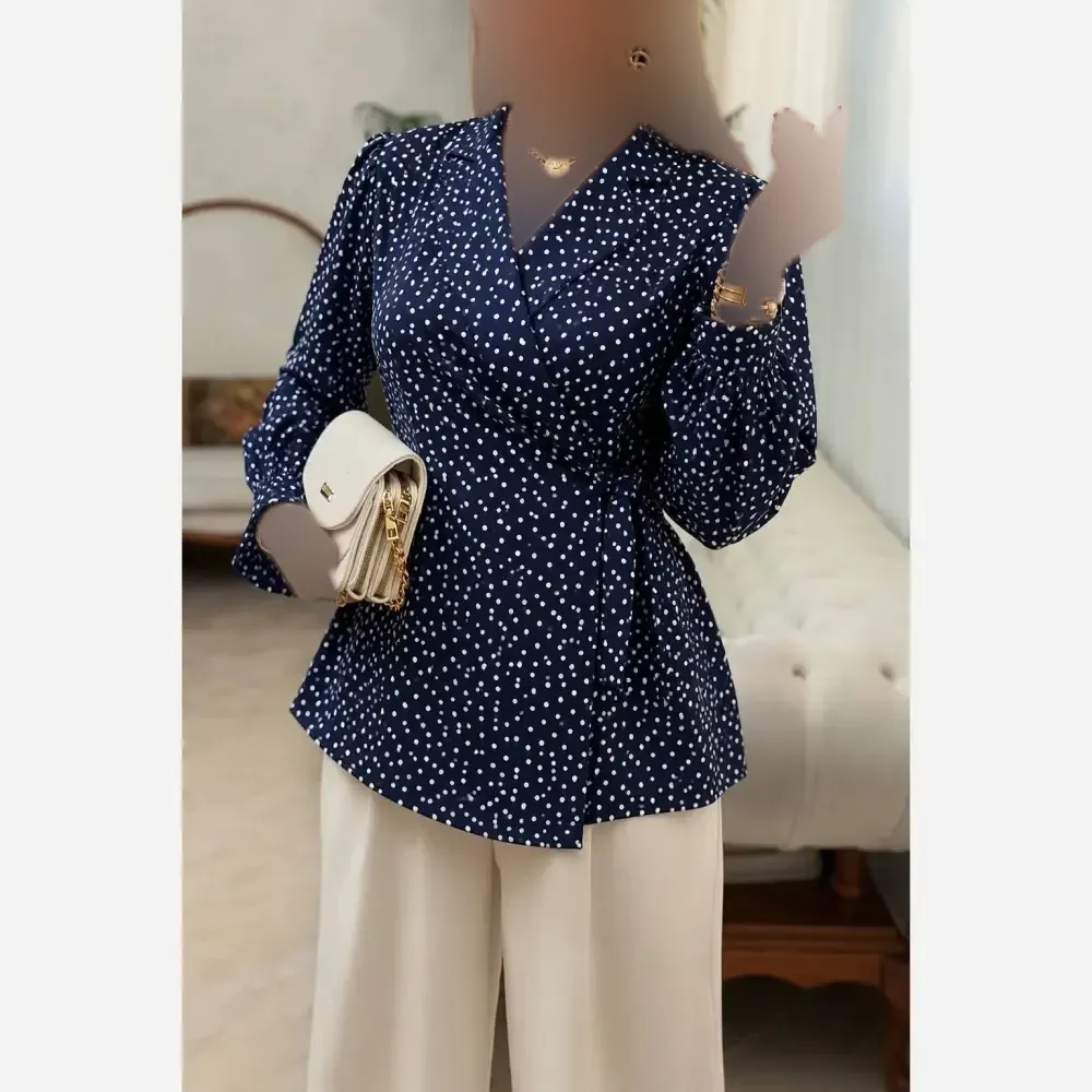 شومیز یقه انگلیسی شادی جنس کرپ بوگاتی فری سایز