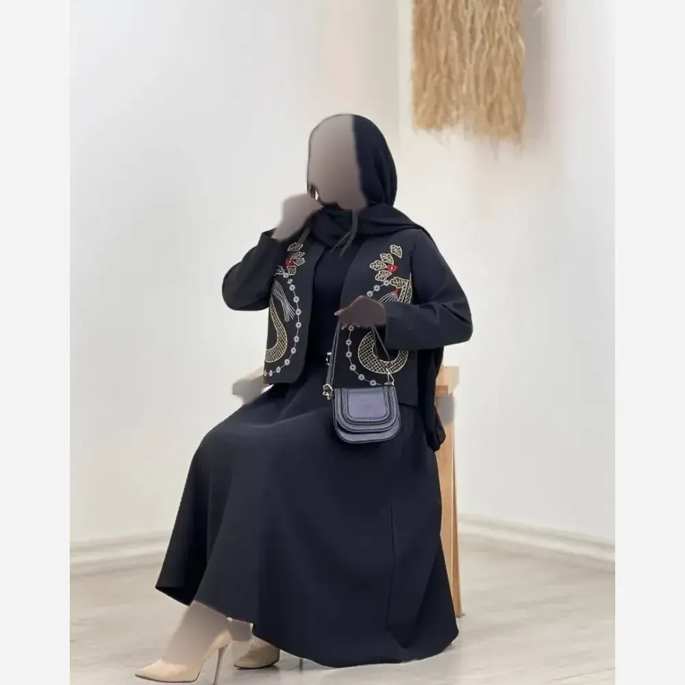 کت و دامن زنانه مازراتی گلدوزی شده رنگ مشکی سایز فری 38 تا 46