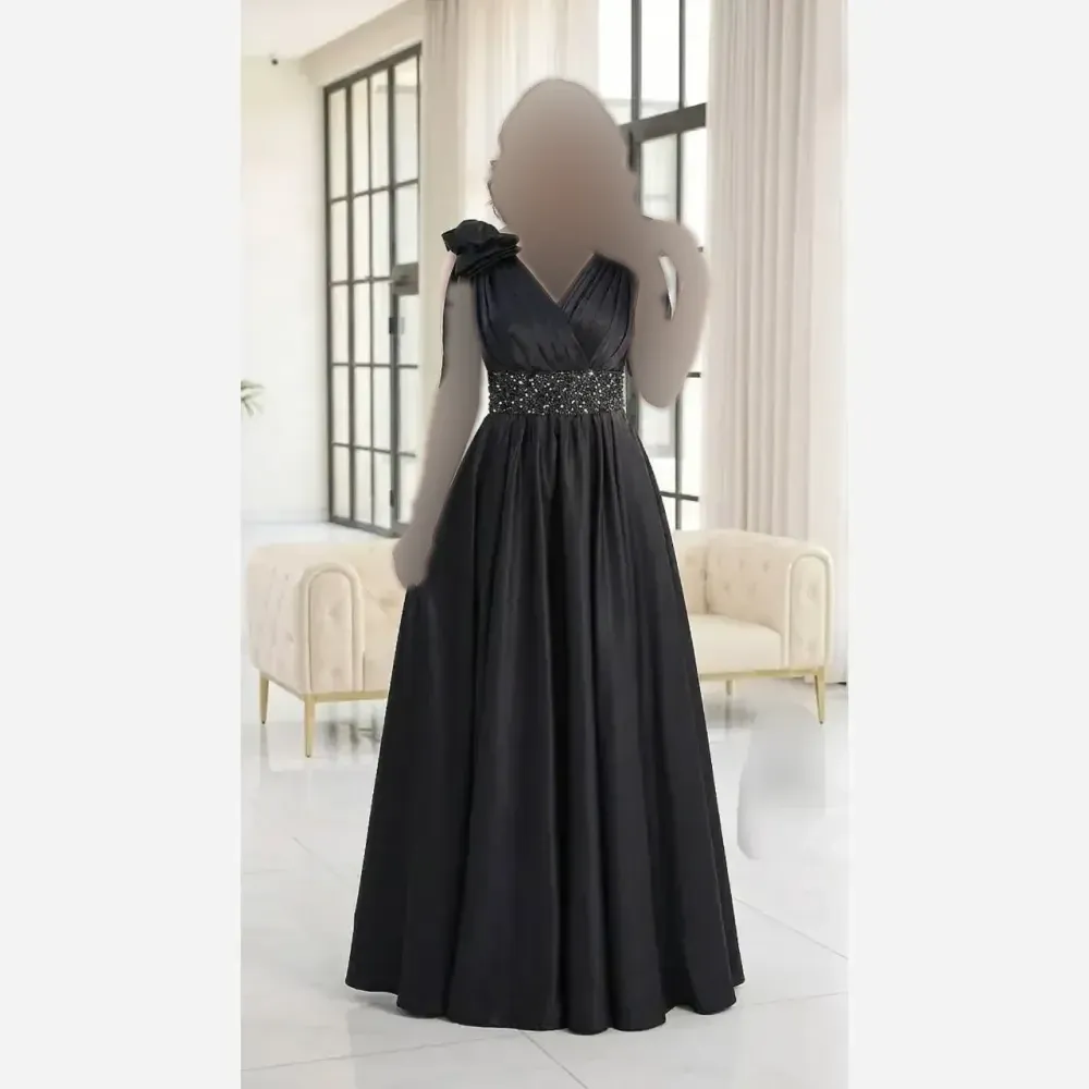 ماکسی مجلسی زنانه مدل لاله ساتن تافته کاپدار مشکی سایز 36 تا 52