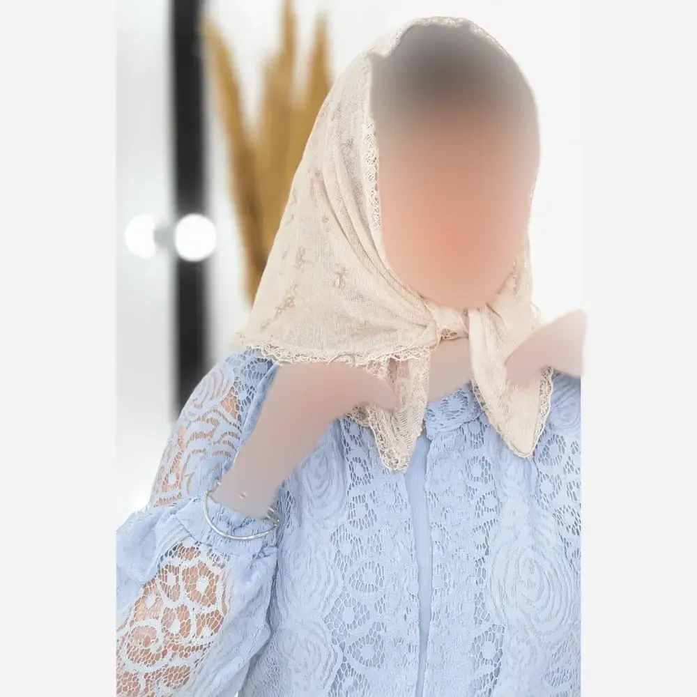 مینی پروانه تور مخمل کوبی فری سایز ابعاد 75 در 75