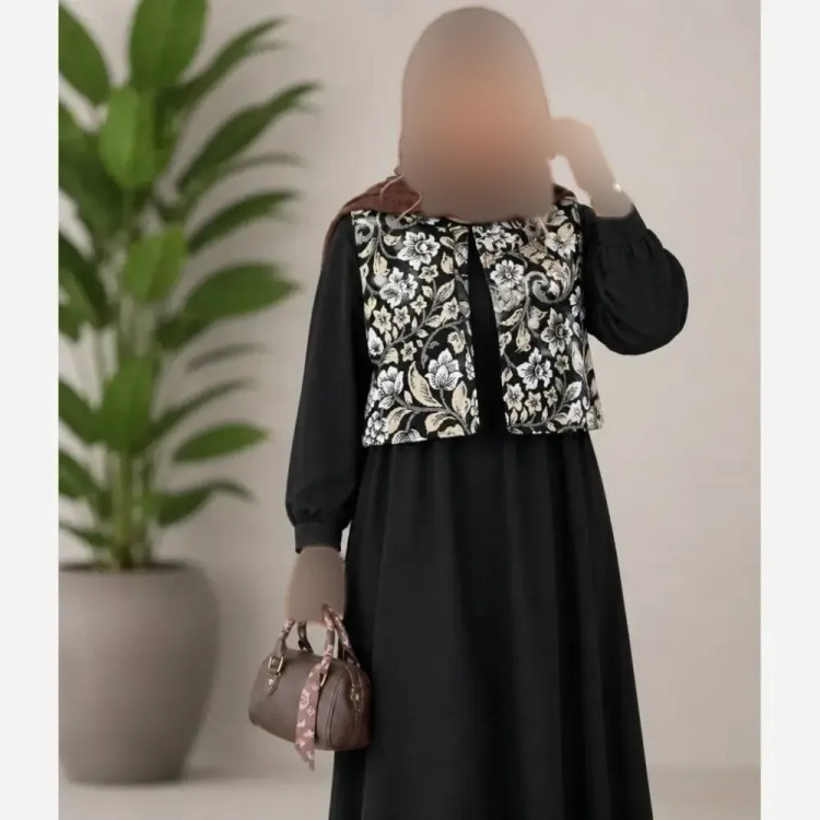 ست سارافن کریشه و جلیقه سوزن دوزی مدل نیوشا سایز فری 38 تا 46